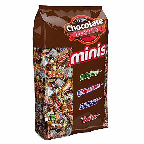 SNICKERS, TWIX, 3 MUSKETEERS & MILKY WAY Minis Size Chocolate Candy Variety Mix, 67.2-Ounce 240 Pieces (Packaging May Vary)