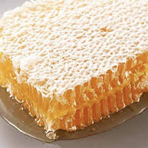 Raw Honey Honeycomb by Zach & Zoe Sweet Bee Farm | (1) 11oz Square | Unfiltered Pure Farm Raised Honey Packed with Anti-oxidants, Amino Acids, Enzymes, & Vitamins