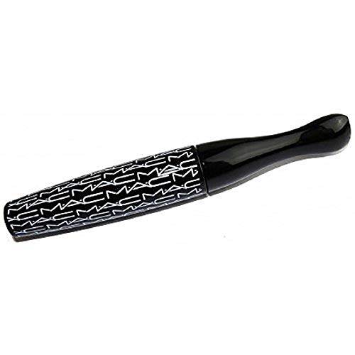 In Extreme Dimension Lash Mascara by M.A.C Extreme Black 12g