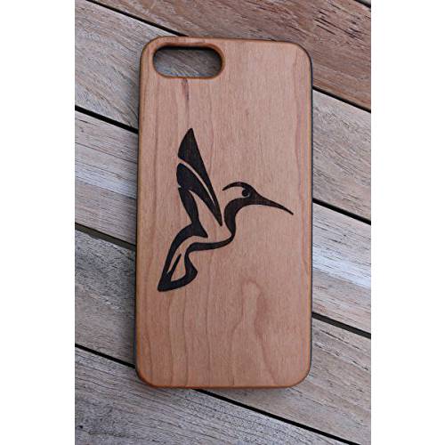 (CH7P) A Hummingbird Custom Engraved On A 체리 Wood 폰 케이스 with 플렉시블 TPU Sides for 아이폰 6Plus, 7Plus and 8Plus (CH7P-HUMMINGBIRD)