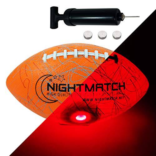 NIGHTMATCH  라이트 Up LED 축구 - 공식 사이즈 6 - 엑스트라 펌프 and 배터리 - Perfect 글로우 야광 아메리칸 축구 스페어 배터리 - 방수 글로우 축구 2 LEDs